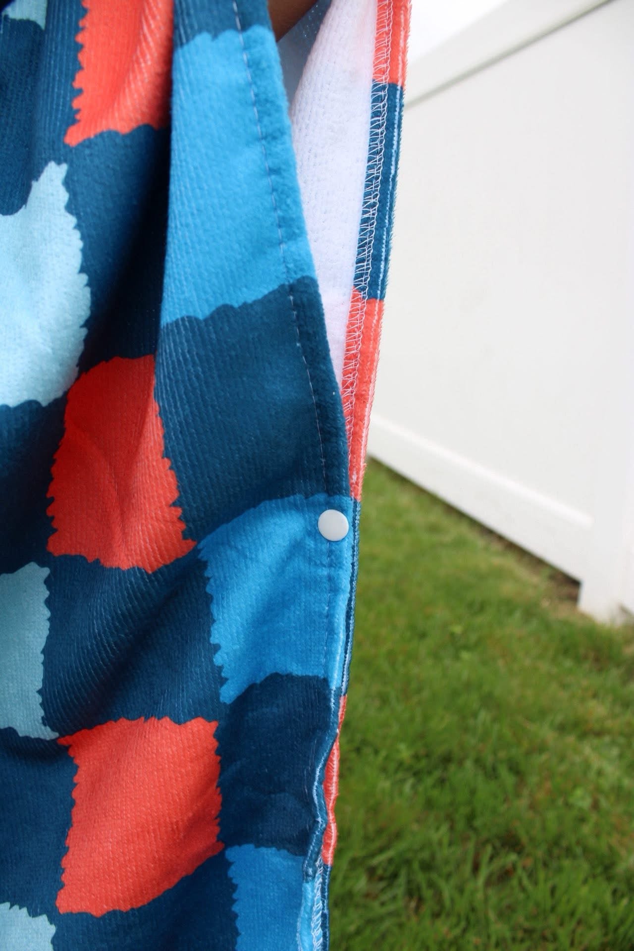 LG Checks • Hooded Towel