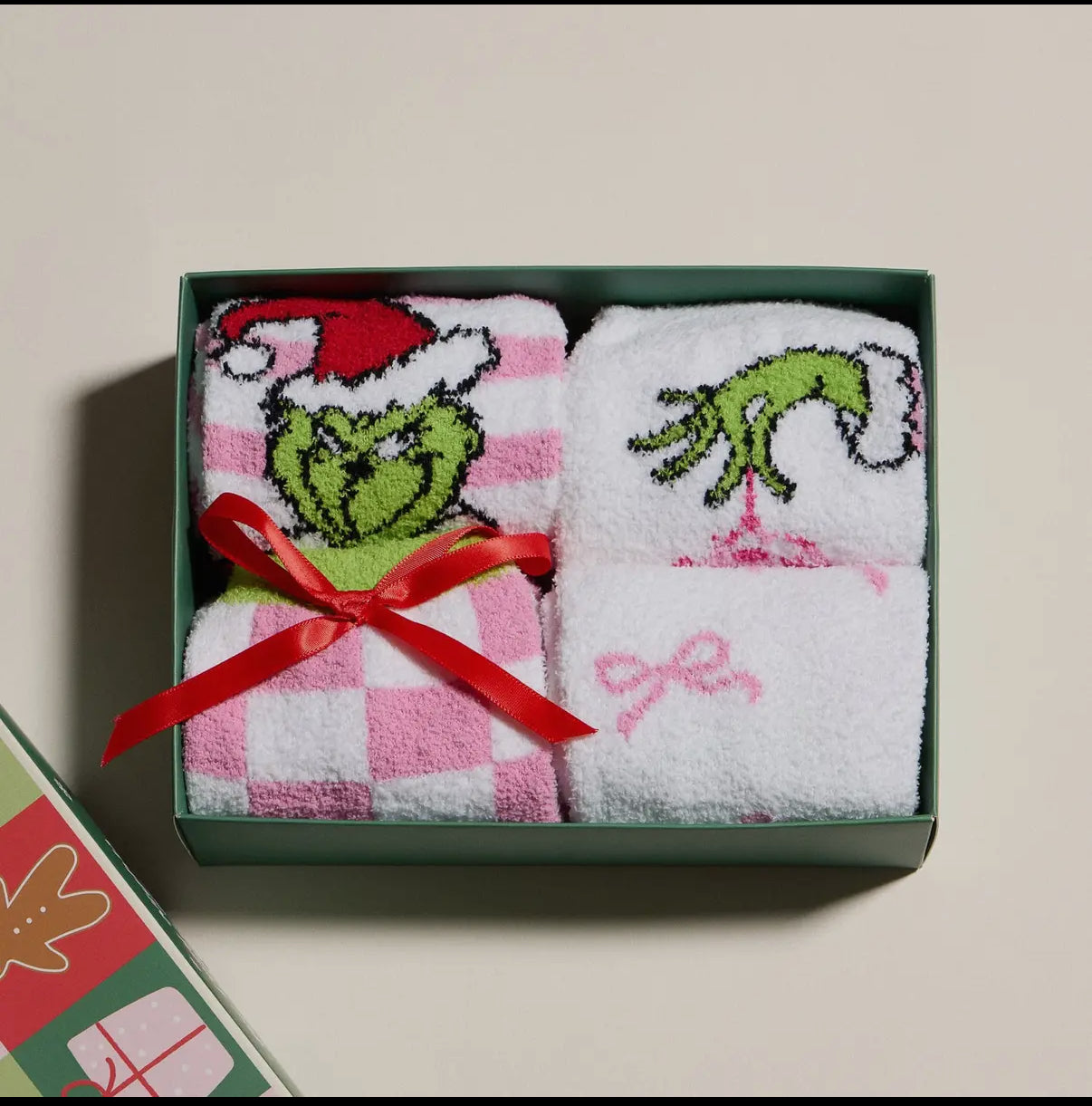 Grinch Sock Gift Set • Adult