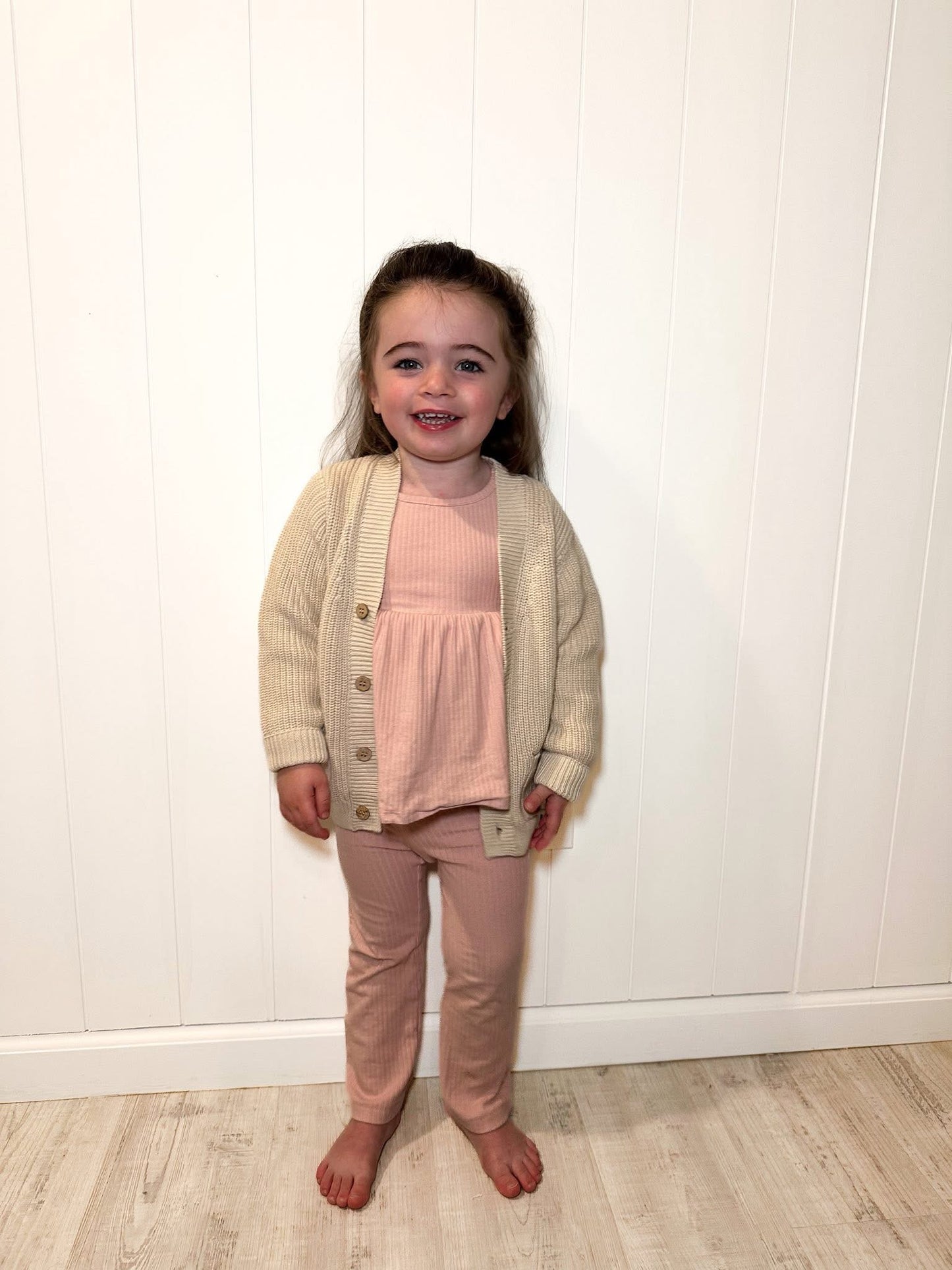 LG KNIT CARDIGAN • CREAM