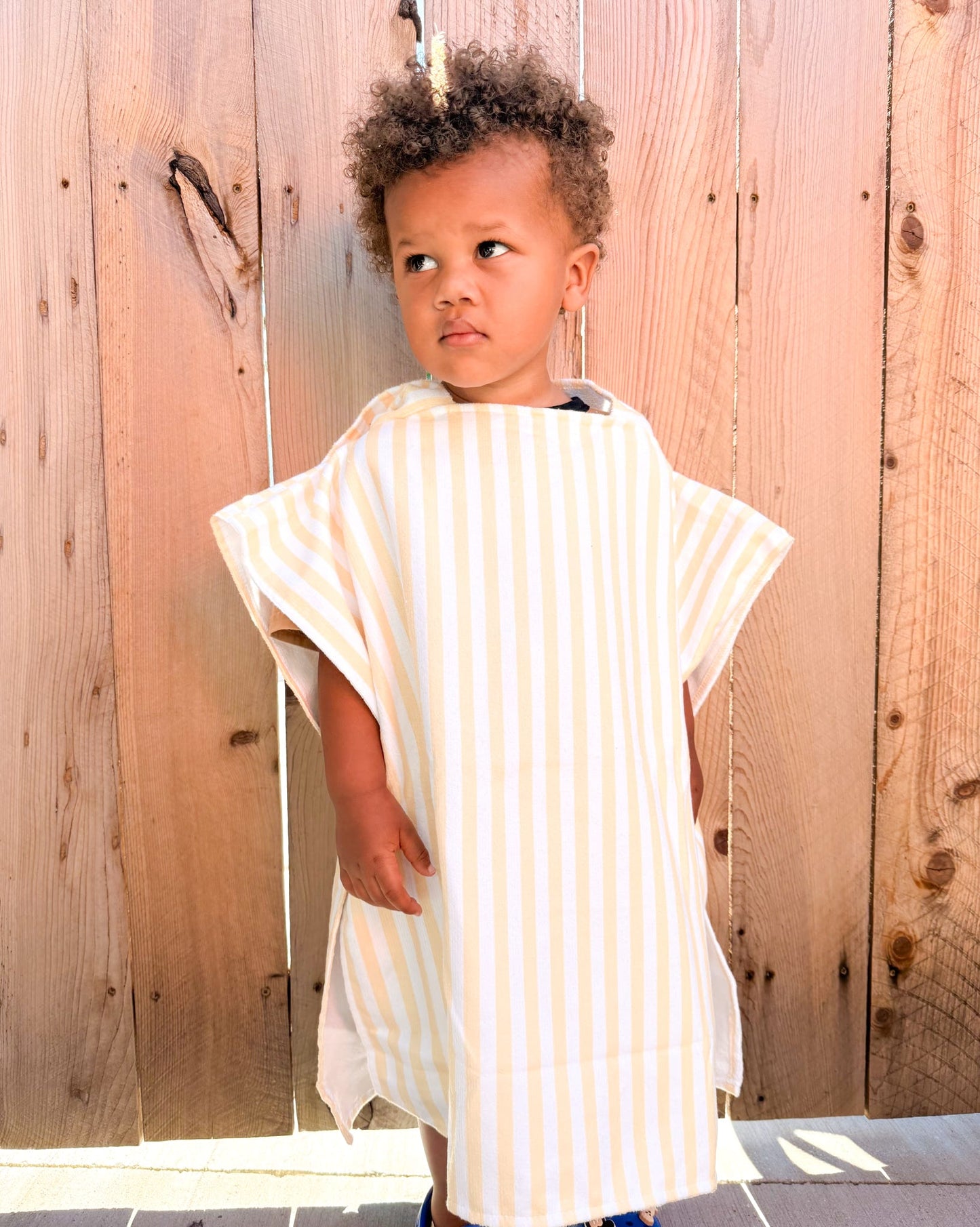 SUNNY TRIPE PONCHO TOWEL