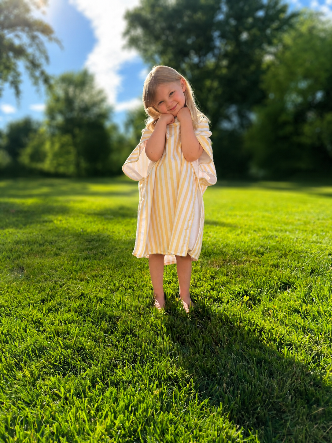 SUNNY TRIPE PONCHO TOWEL