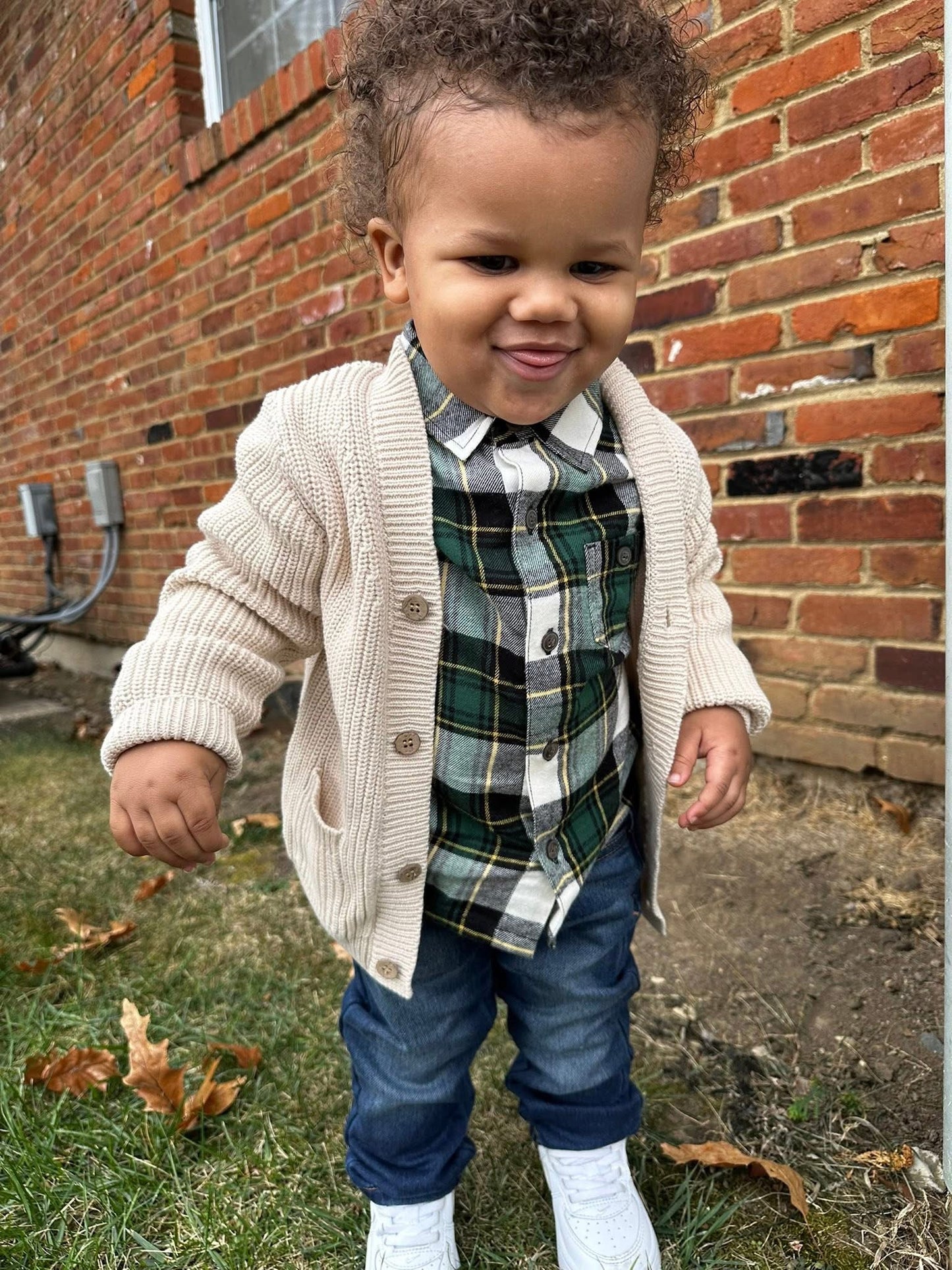 LG KNIT CARDIGAN • CREAM