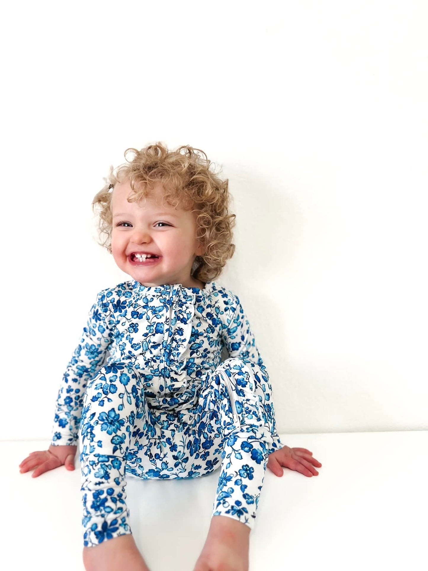 Dainty Blue Ruffle Bamboo | Convertible Zippy